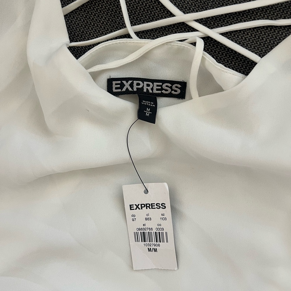 Express Top. - Picture 2 of 2